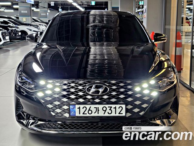 Hyundai Grandeur Новый IG, гибрид Exclusive - фото 1