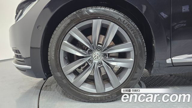 Volkswagen Arteon 2.0 TDI Premium - фото 3
