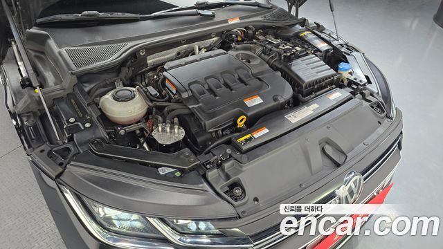 Volkswagen Arteon 2.0 TDI Premium - фото 4