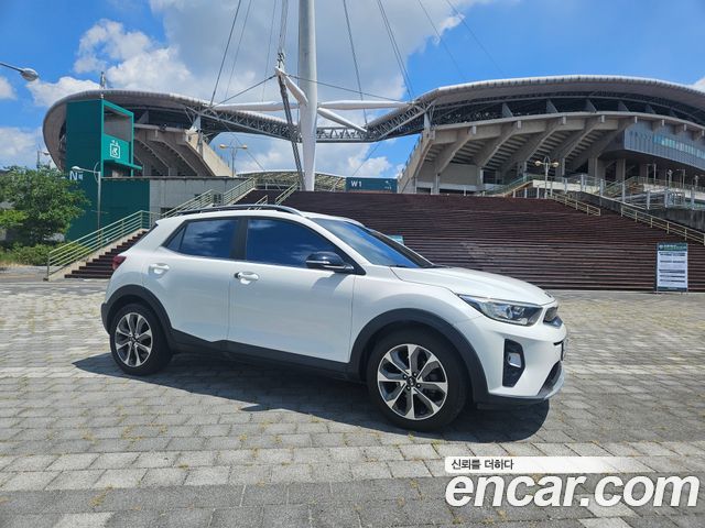 Kia Stonic 1.4 Prestige - фото 0