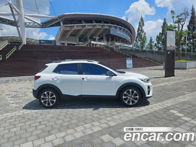 Kia Stonic 1.4 Prestige - фото 1