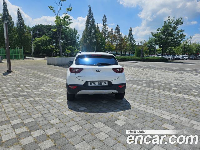 Kia Stonic 1.4 Prestige - фото 3
