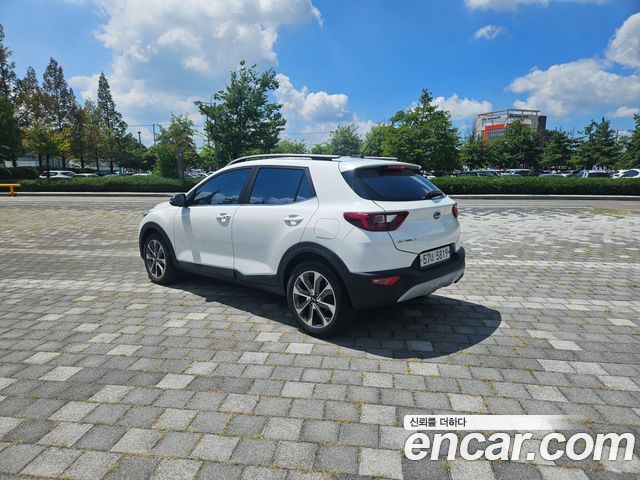 Kia Stonic 1.4 Prestige - фото 4