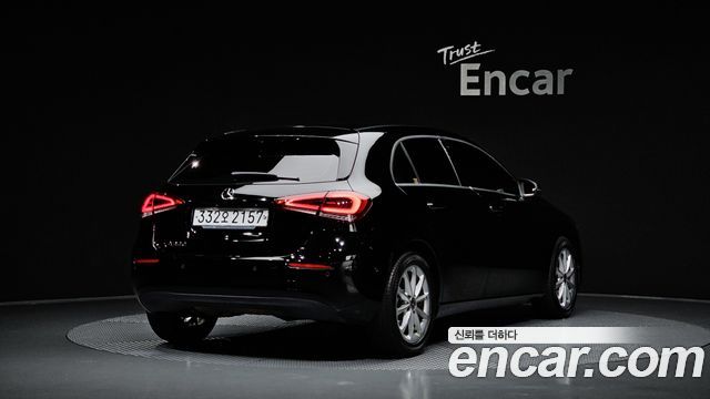Mercedes-Benz A-Class W177 A220 Hatchback - фото 1