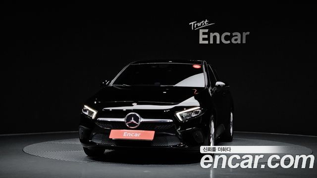 Mercedes-Benz A-Class W177 A220 Hatchback - фото 2