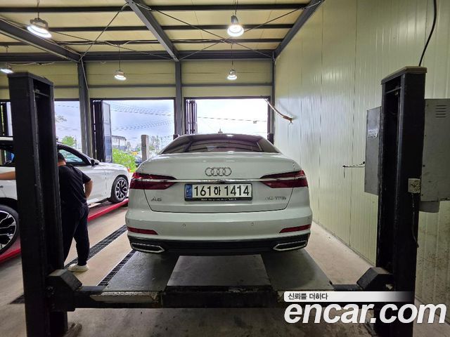 Audi A6 C8 45 TFSI Premium - фото 1