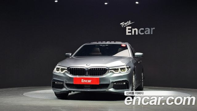 BMW 5 Series G30 530i M Sport Package Plus - фото 2
