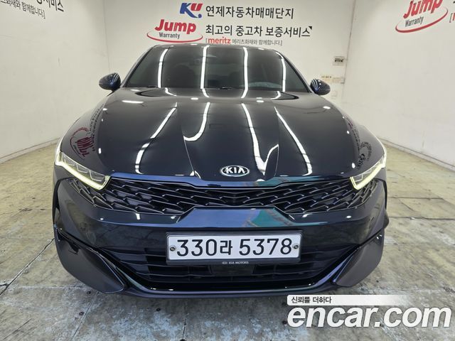 Kia K5 3-го поколения 2.0 Prestige - фото 1