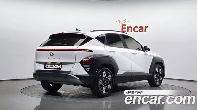 Hyundai Kona SX2, гибрид Inspiration - фото 1