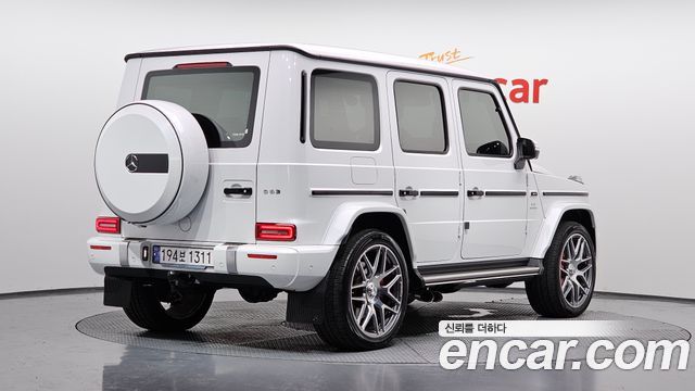 Mercedes-Benz G-Class AMG G63 - фото 1