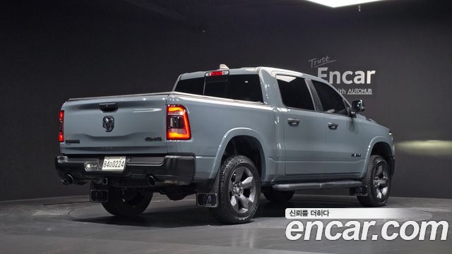 Dodge Ram Pick Up 5.7 - фото 1