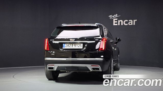 Cadillac XT5 3.6 Premium Luxury AWD - фото 3