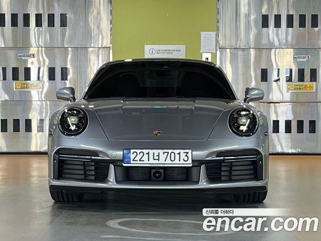 Porsche 911 Turbo S - фото 2