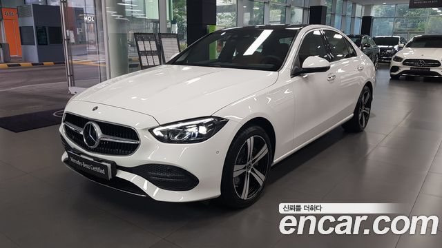 Mercedes-Benz C-Class W206 C200 Avantgarde - фото 0