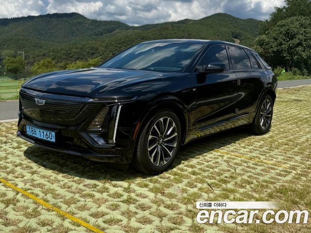 Cadillac Lyriq Sport - фото 0