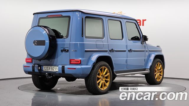 Mercedes-Benz G-Class AMG G63 - фото 1