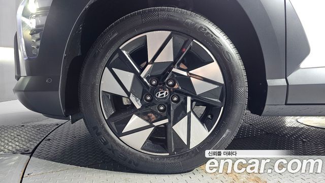 Hyundai Kona SX2, гибрид Inspiration - фото 4