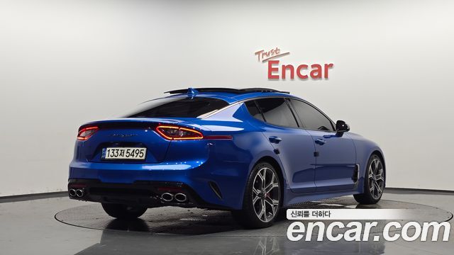 Kia Stinger 2.0 Turbo 2WD Platinum - фото 1
