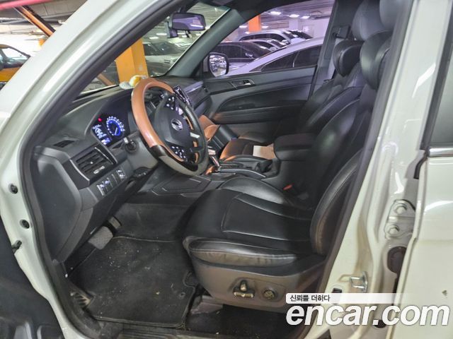 SsangYong Rexton Sports Khan Diesel 2.2 2WD Prestige (5-Link) - фото 4