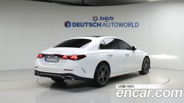 Mercedes-Benz E-Class W214 E200 AMG Line - фото 1