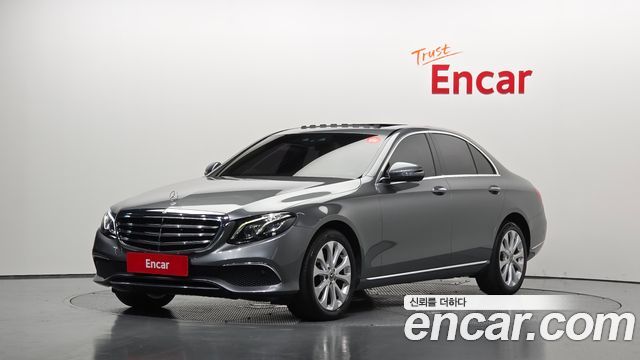 Mercedes-Benz E-Class W213 E220d 4MATIC Exclusive - фото 0