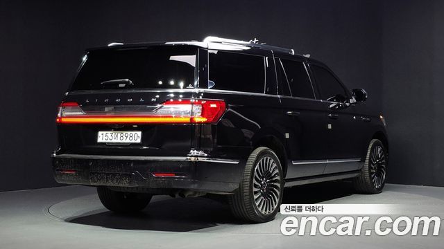 Lincoln Navigator 4-го поколения 3.5L - фото 1