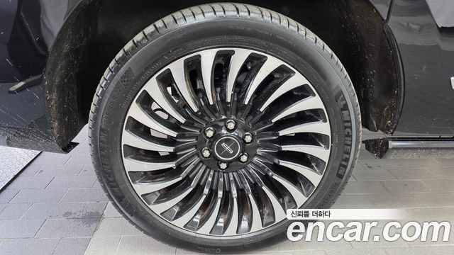 Lincoln Navigator 4-го поколения 3.5L - фото 4