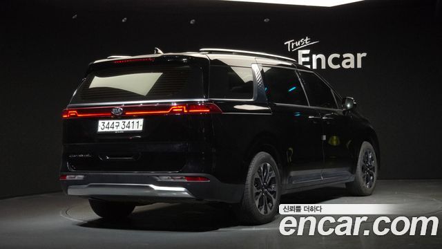 Kia Carnival 4-го поколения Diesel 9-Seater Signature - фото 1
