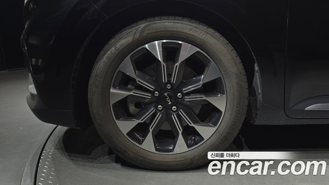 Kia Carnival 4-го поколения Diesel 9-Seater Signature - фото 4
