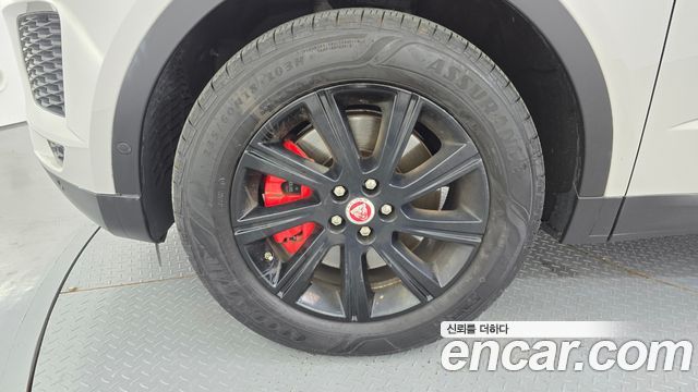 Jaguar E-PACE P250 S - фото 4
