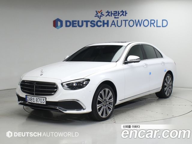Mercedes-Benz E-Class W213 E350 4MATIC Exclusive - фото 0