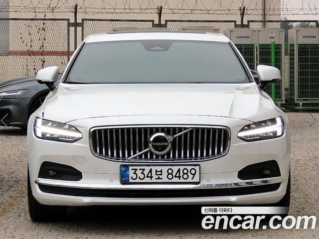 Volvo S90 B6 AWD Inscription - фото 0