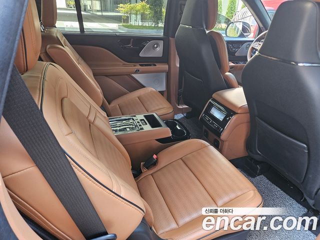 Lincoln Aviator 2-го поколения 3.0 Black Label AWD - фото 4