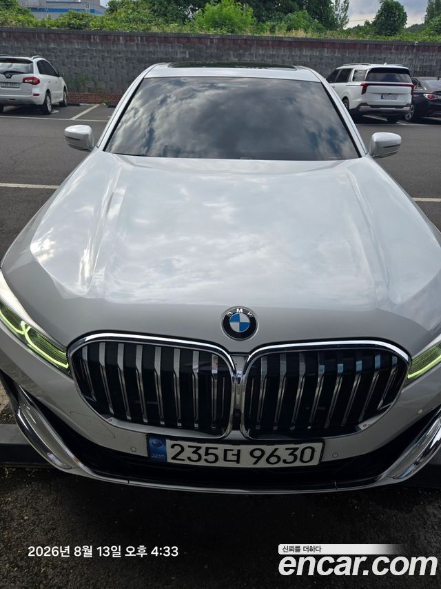 BMW 7 Series G11 730d xDrive Design Pure Excellence - фото 0