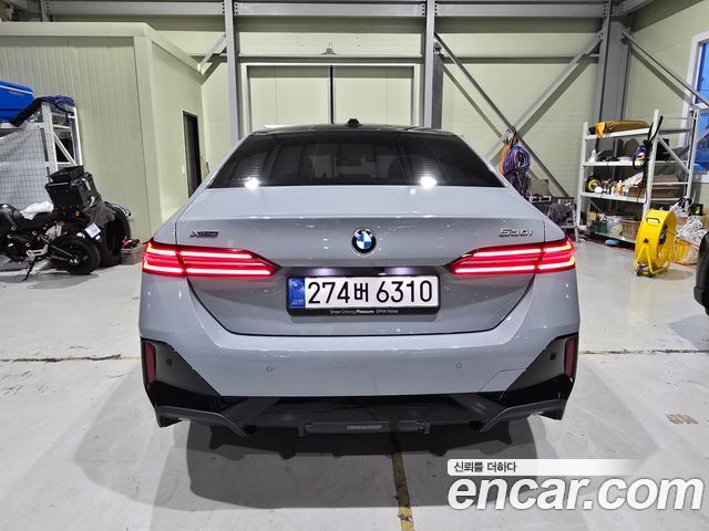 BMW 5 Series G60 530i xDrive M Sport - фото 3
