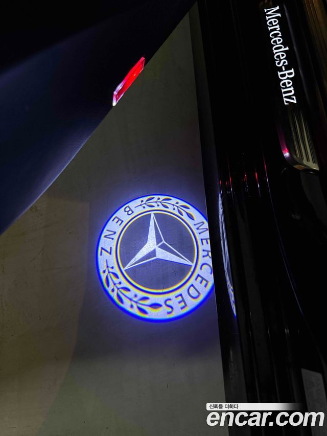 Mercedes-Benz E-Class W213 E300 4MATIC AMG Line - фото 4
