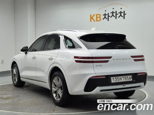 Genesis GV70 2.2 Diesel 2WD - фото 1