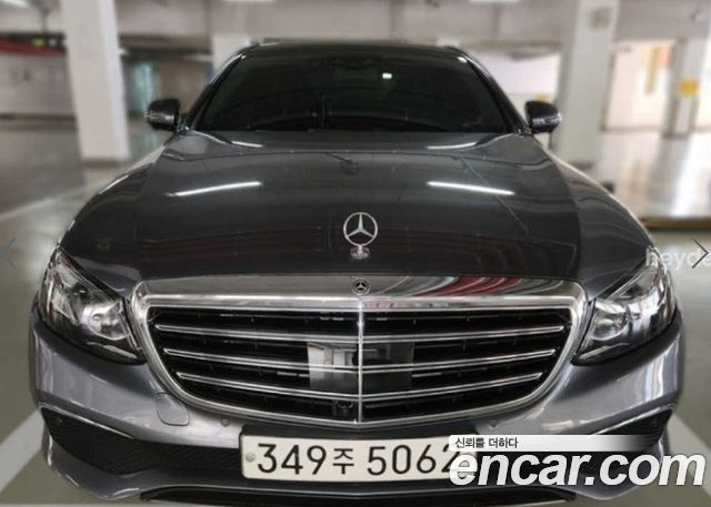 Mercedes-Benz E-Class W213 E450 4MATIC Exclusive - фото 0