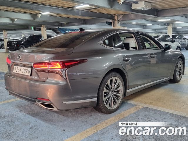 Lexus LS 500 3.5 Platinum AWD - фото 3