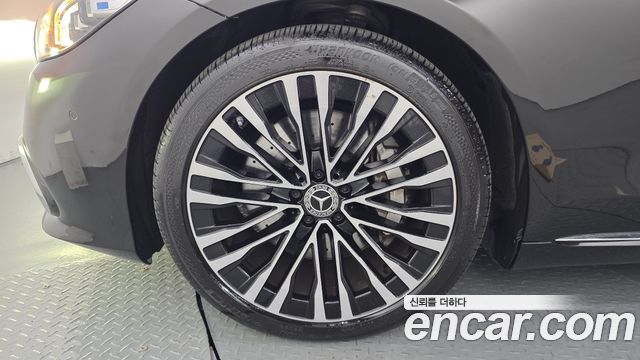 Mercedes-Benz S-Class W223 S580L 4MATIC - фото 4