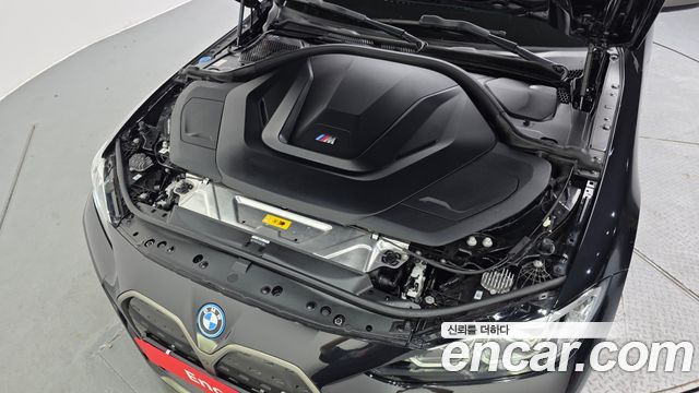 BMW i4 M50 - фото 4