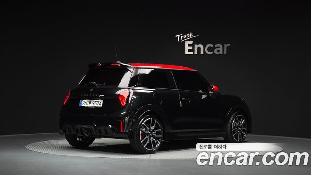 Mini Cooper S 4-го поколения JCW - фото 1