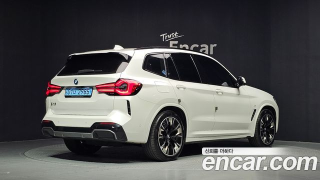 BMW iX3 M Sports - фото 1