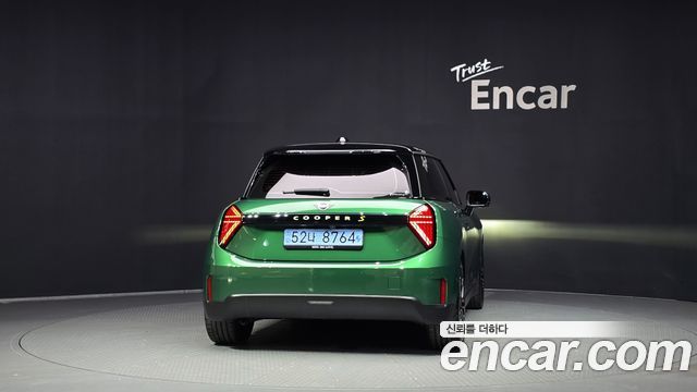 Mini Cooper Electric 4-го поколения SE Favoured - фото 3