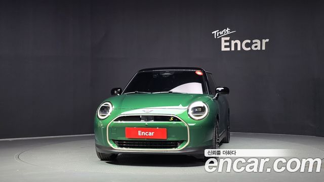 Mini Cooper Electric 4-го поколения SE Favoured - фото 2