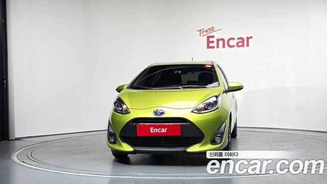 Toyota Prius 1.5 - фото 2