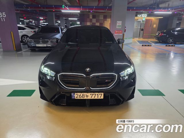 BMW M5 G90 M5 Sedan - фото 0