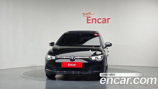 Volkswagen Golf 8-го поколения 2.0 TDI Prestige - фото 2