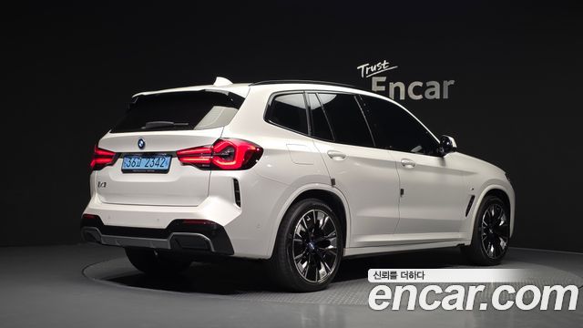BMW iX3 M Sports - фото 1