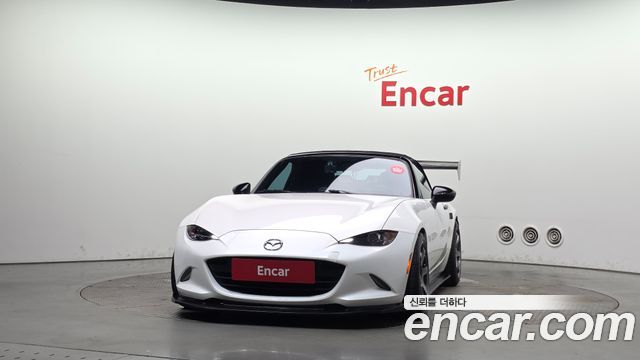 Mazda MX-5 MIATA Miata - фото 2